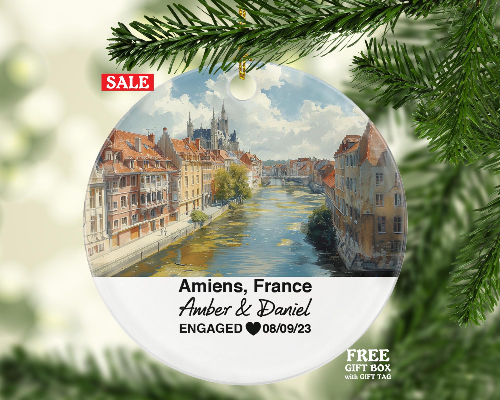 Personalized Amiens France Christmas Ornament, Notre-Dame Cathedral, Mr & Mrs Wedding, Engagement, or Honeymoon Keepsake for Couples