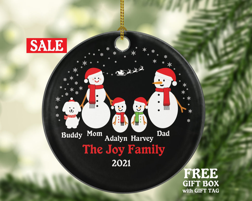 Personalized Family of 4 Ornament with Dog Pet, Personalized Snow Family of 4, Personalized Free, Family of 4 Christmas Ornament