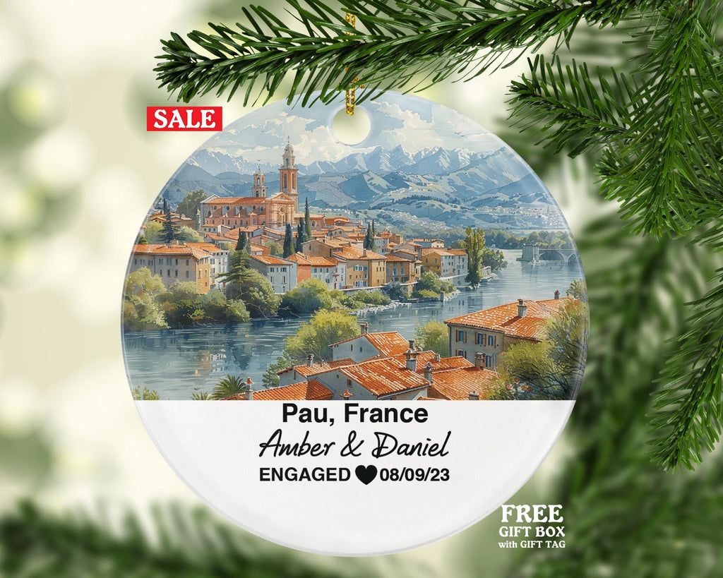 Personalized Pau France Christmas Ornament, Château de Pau, Boulevard des Pyrénées, Mr & Mrs Wedding, Engagement, or Honeymoon Keepsake for Couples