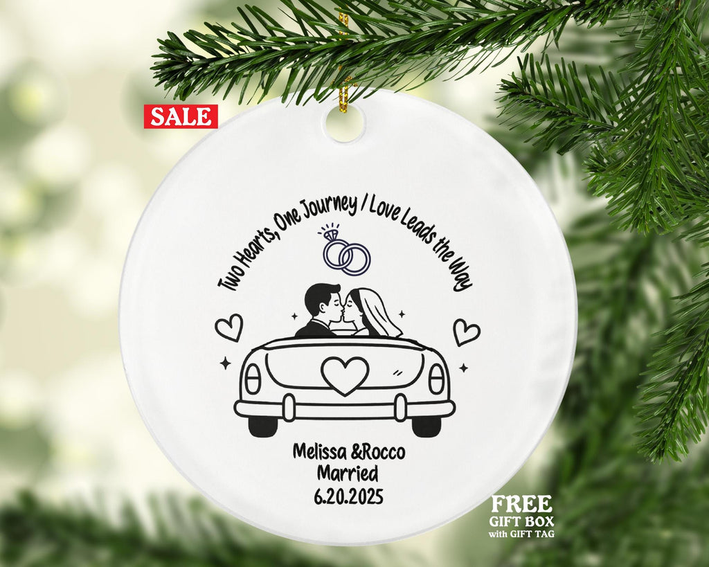 Minimalist Just Married Car Ornament – Personalized Wedding Couple Kissing Ceramic Keepsake – Bride Groom Kissing Line Art Gift 2025